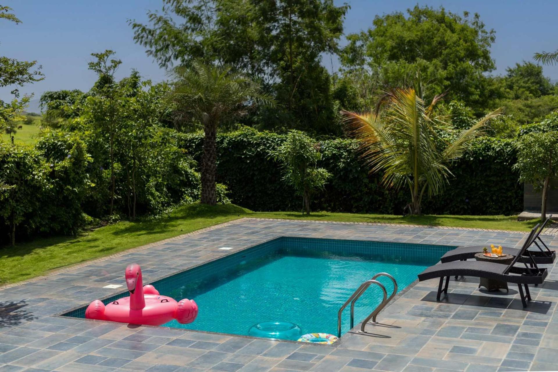 Villa Bel Air Mansion: Tranquil Oasis With Deck, Gazebo & Amphitheatre *