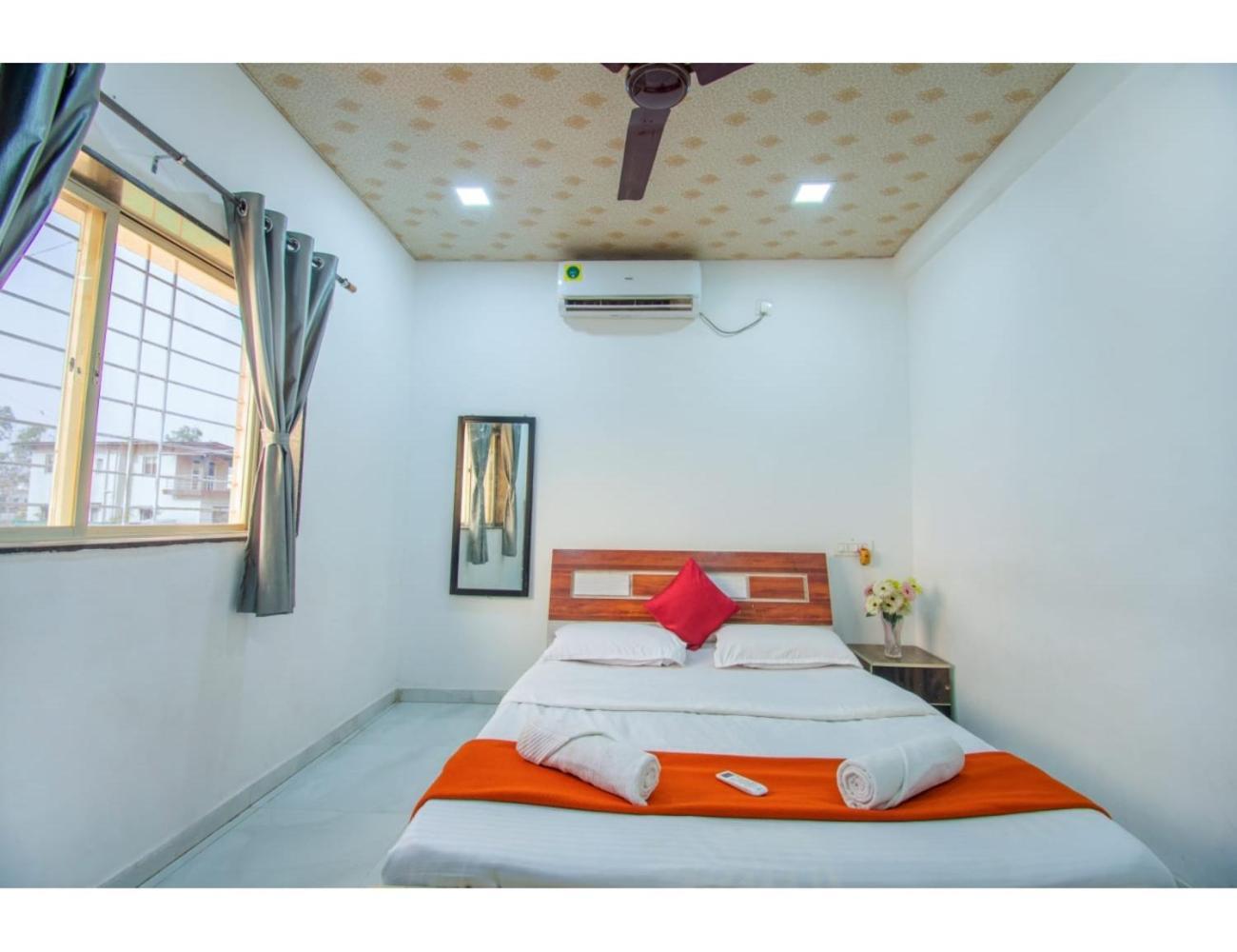 Silver Villa, *