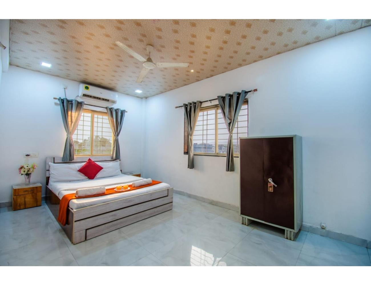 Silver Villa, * Lonavala