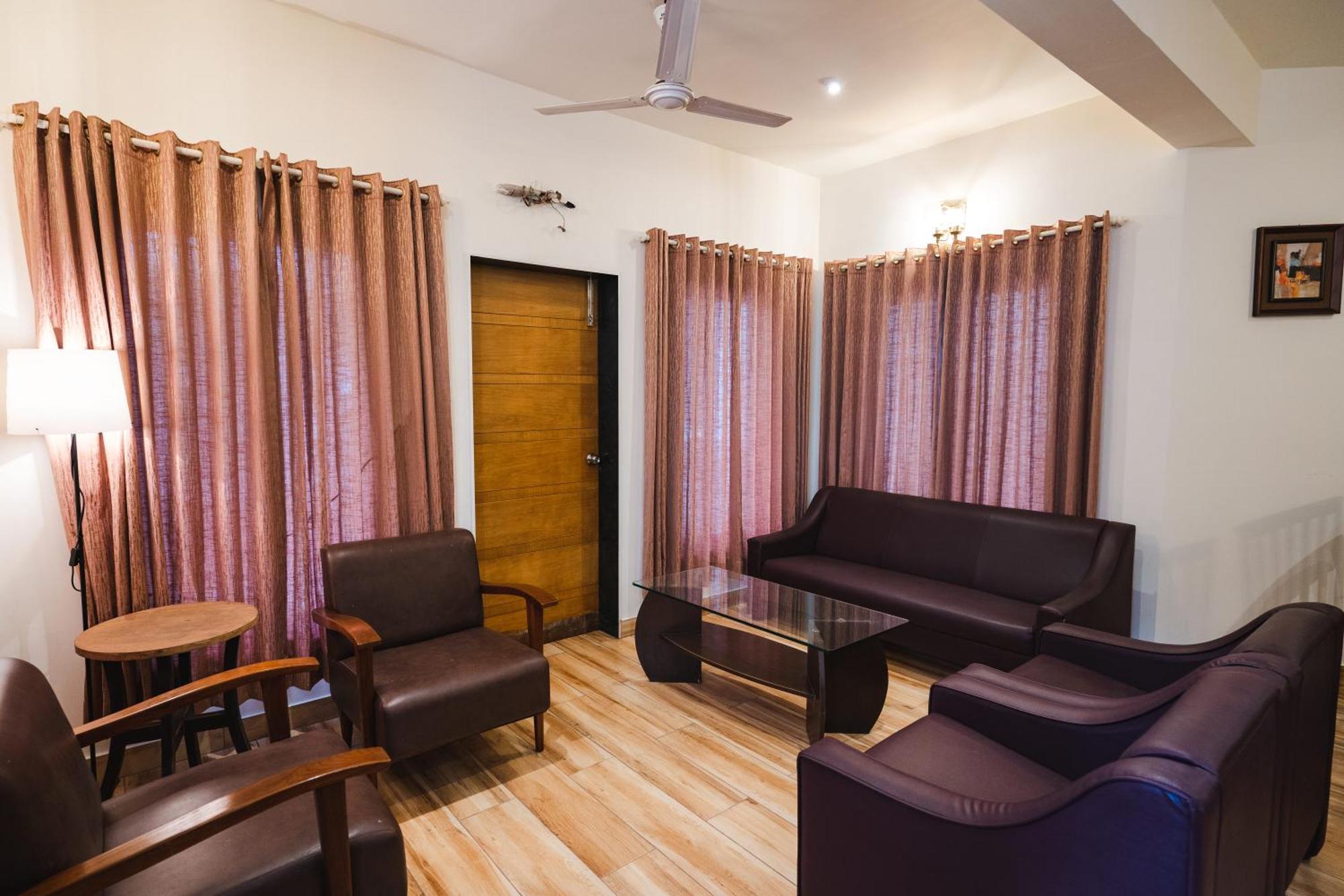 Hangout Villas Villa