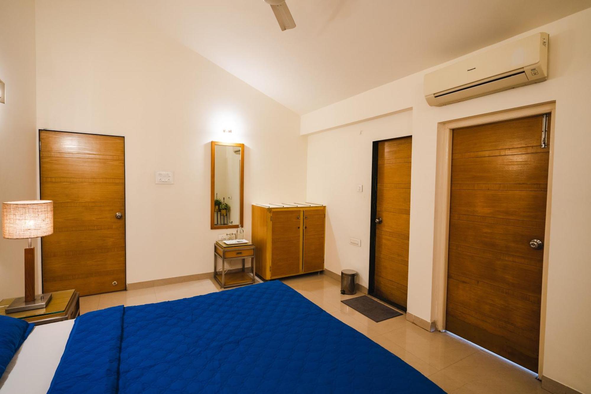 Hangout Villas