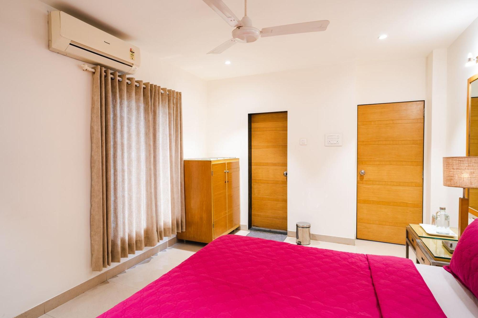 Hangout Villas * Lonavala