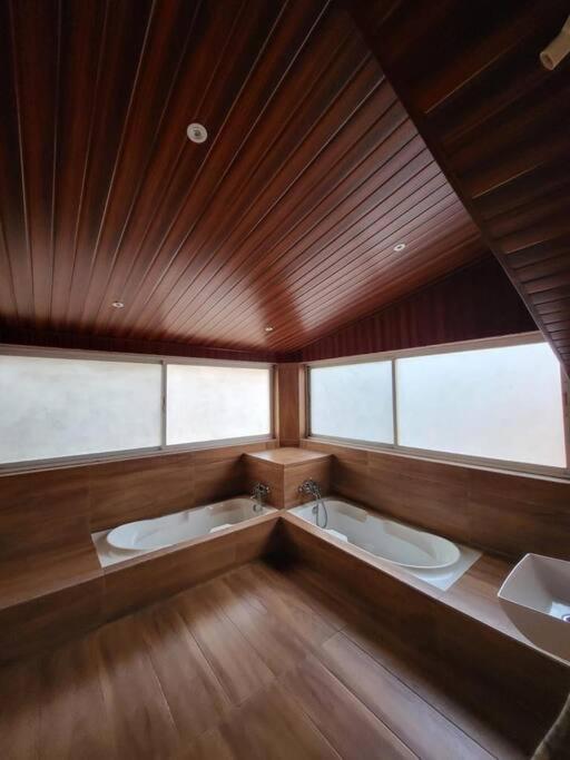 The Perfect : Tranquil Villa Lonavala