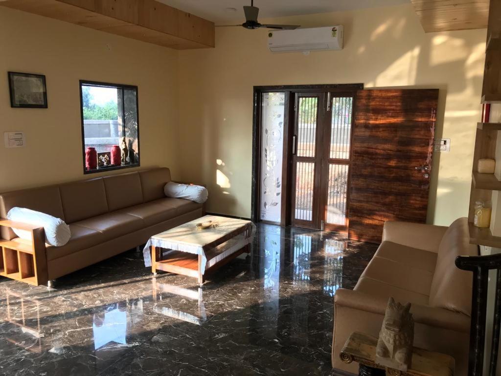 Villa Shroff *