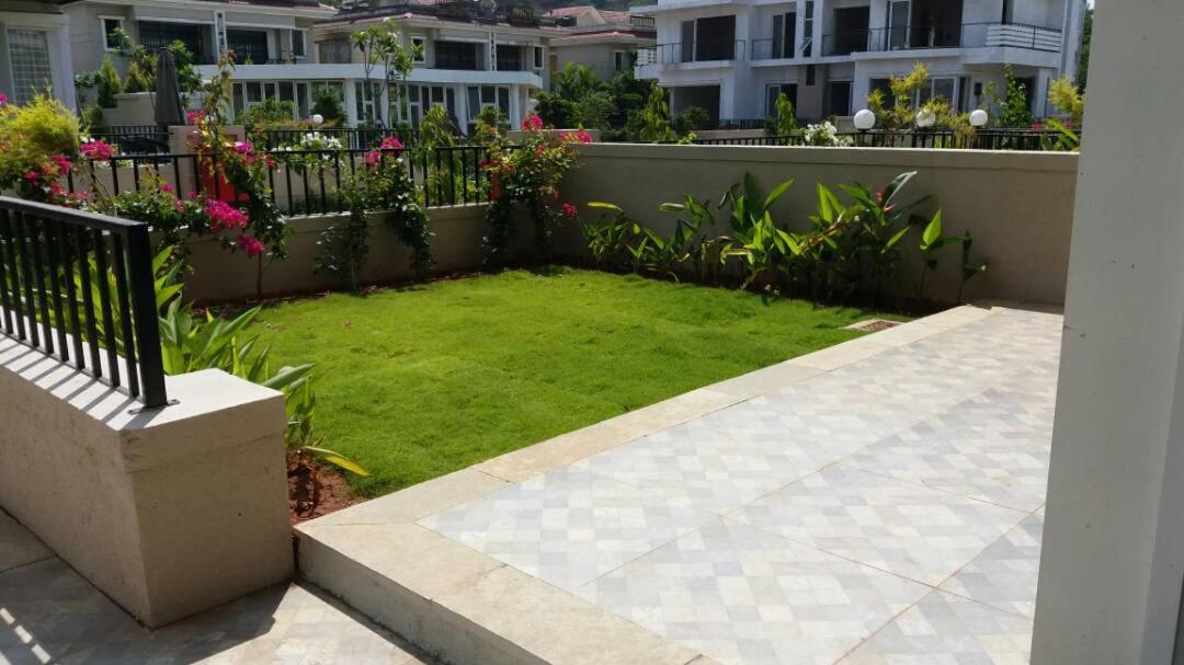 Villa Yash