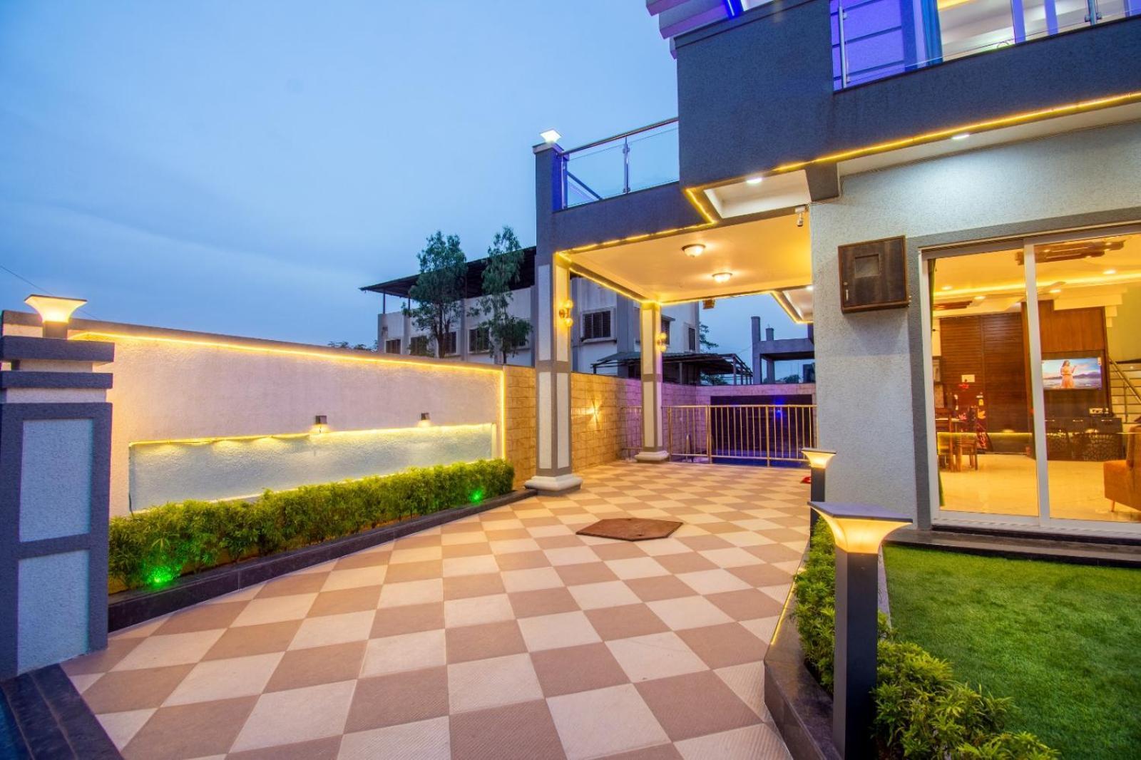 Villa Mount Arena *