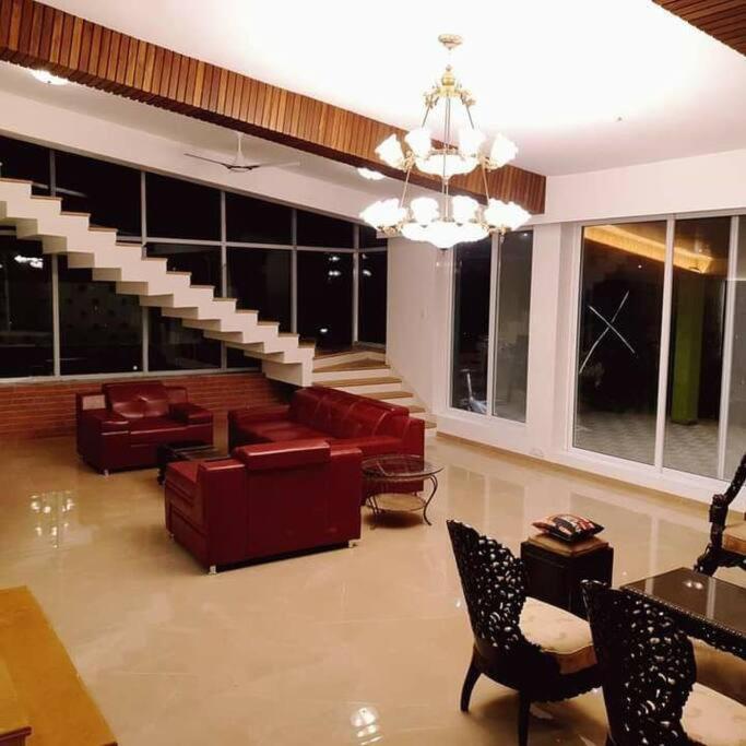Platinium 6bhk With Private Pool Villa