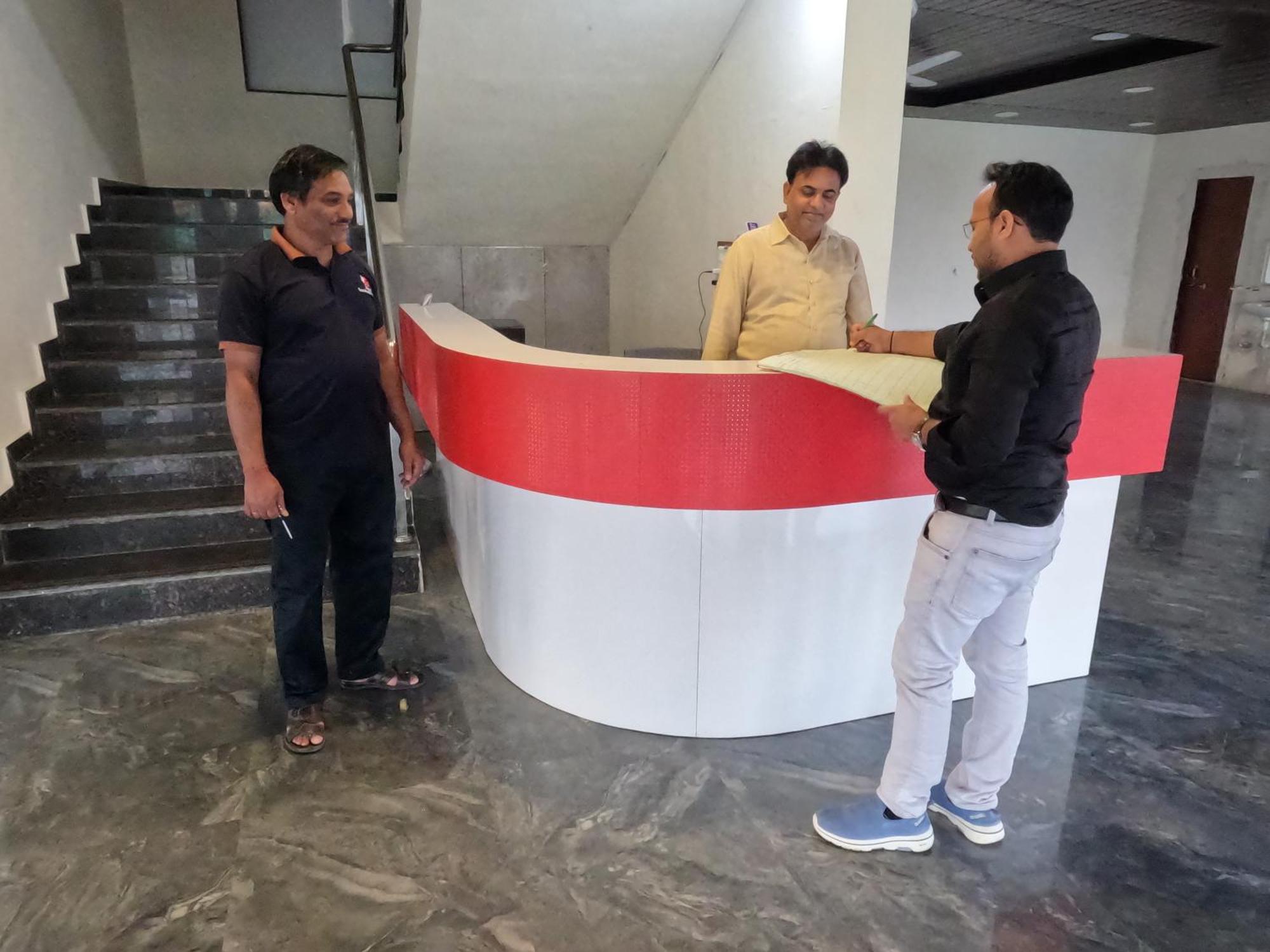 Sandesh Palace 3*