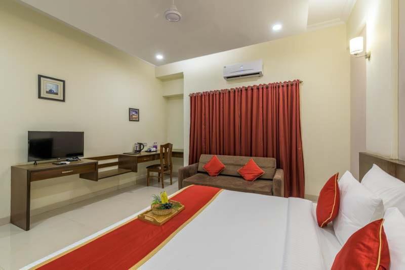 Hotel Treebo Reveniir With Pool Lonavala