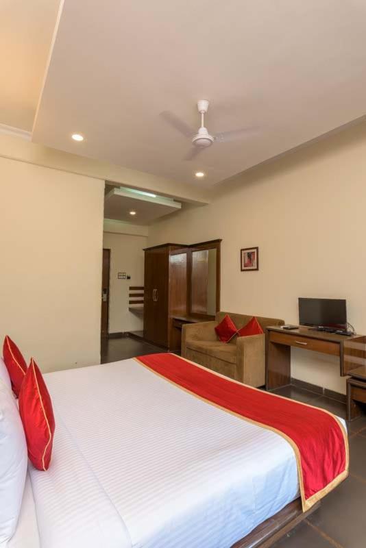 Treebo Reveniir With Pool Lonavala