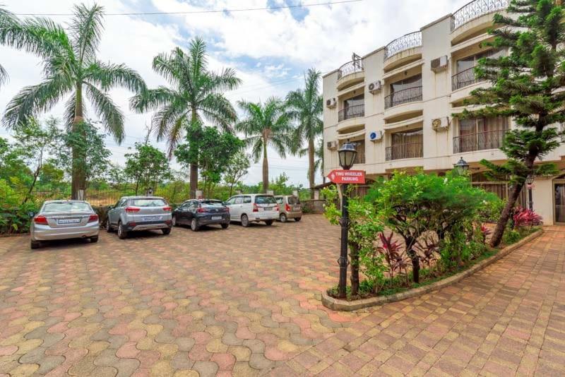 Hotel Treebo Reveniir With Pool Lonavala