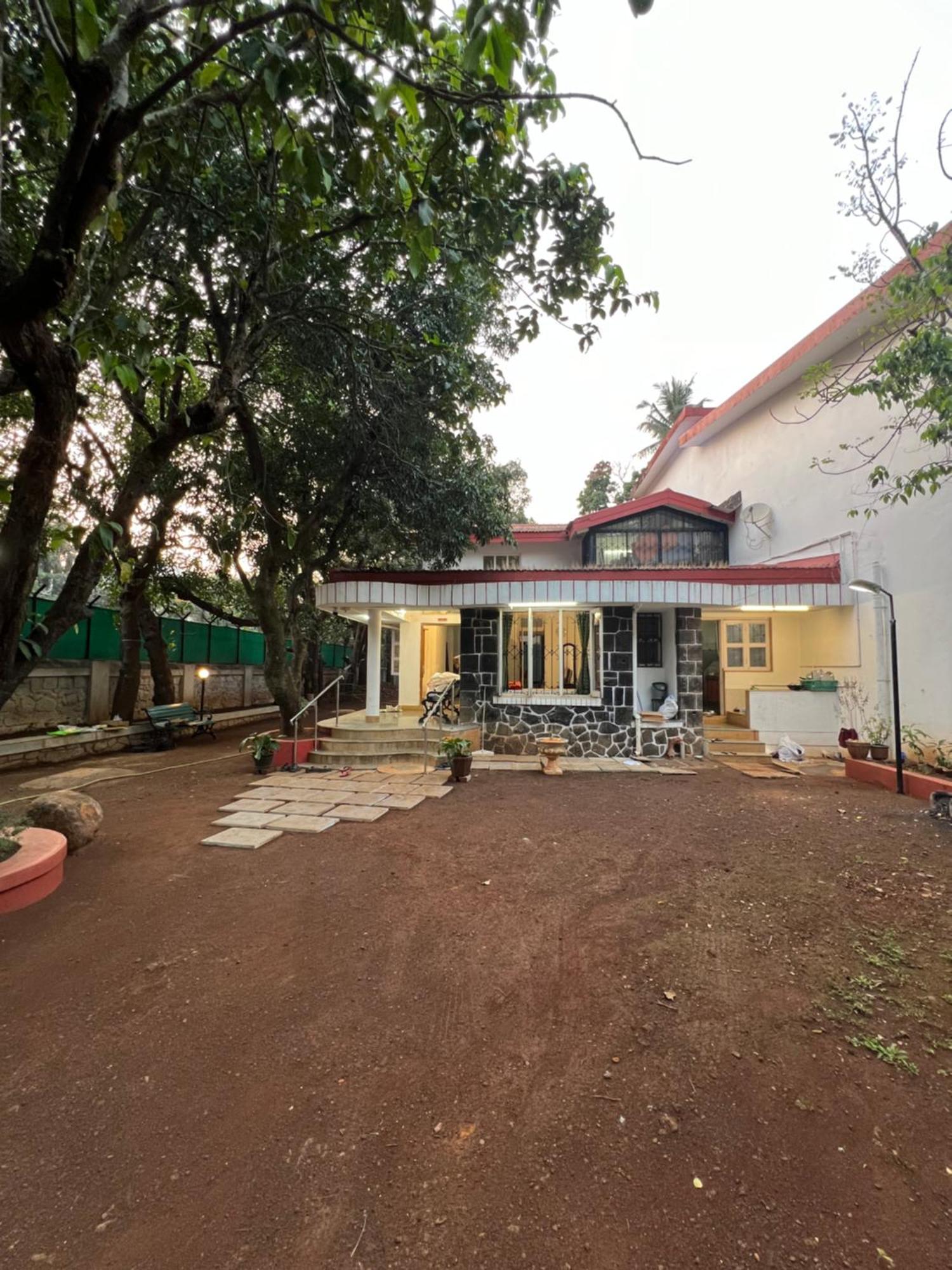 Silver Oaks * Lonavala