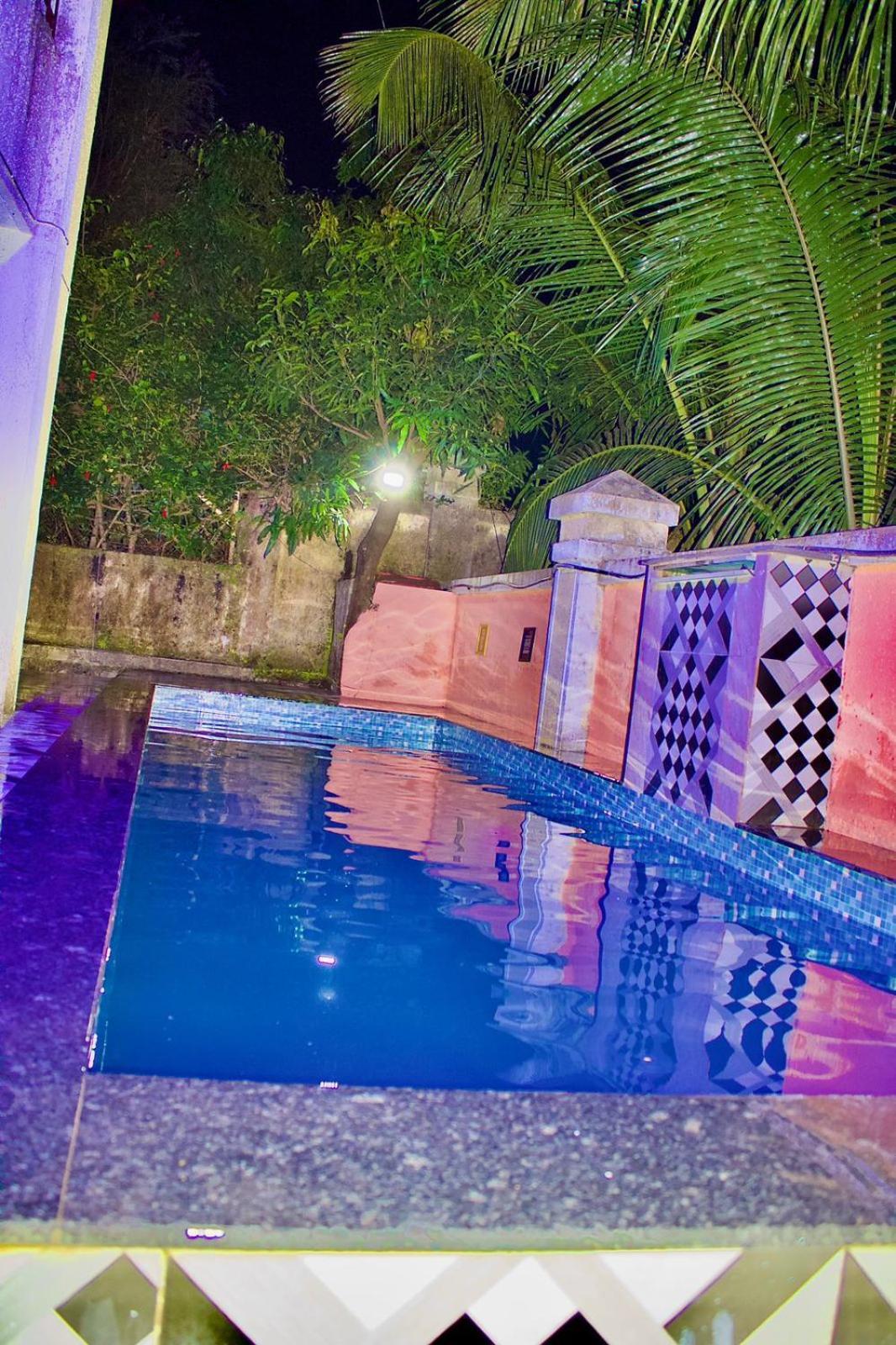 Empyrean Stays Ll Jimmy Ll 3bhk Ll Swimming Pool Ll Ac Ll Pool Table Ll Waksai