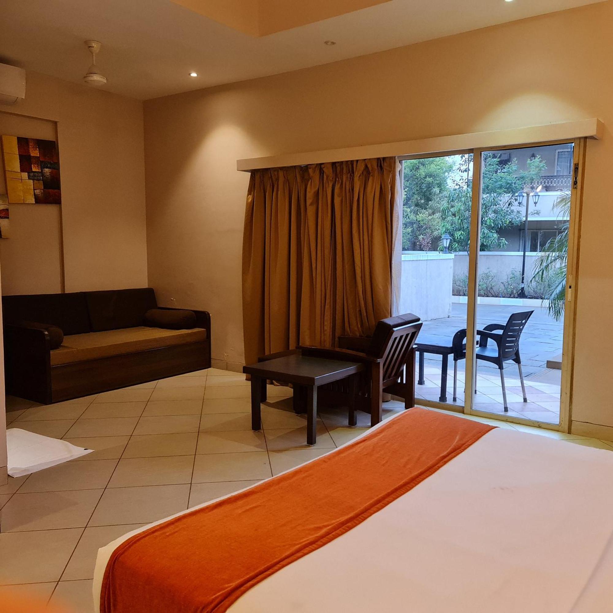 Misty Meadows, Resort Lonavala