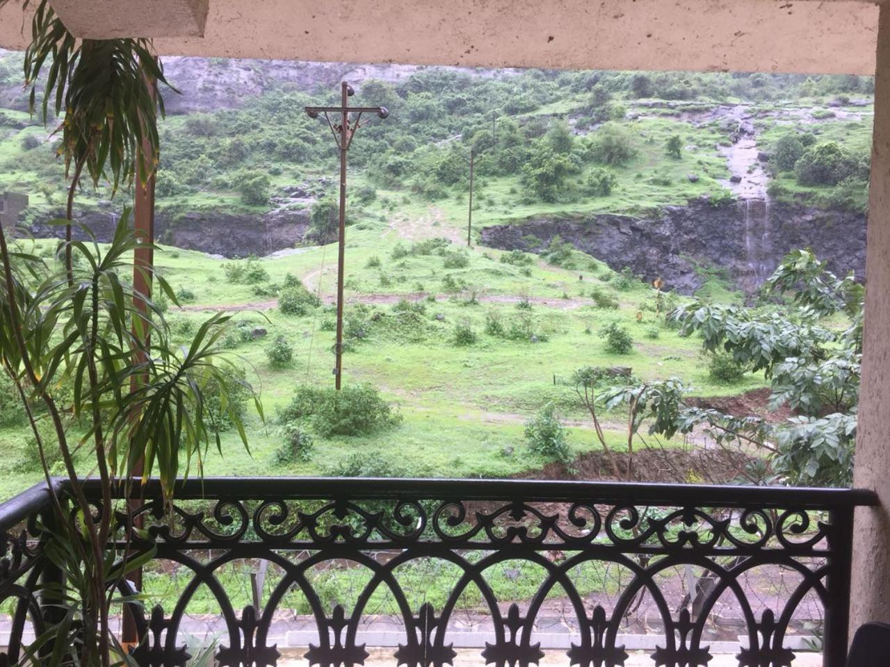 Misty Meadows, Resort Lonavala