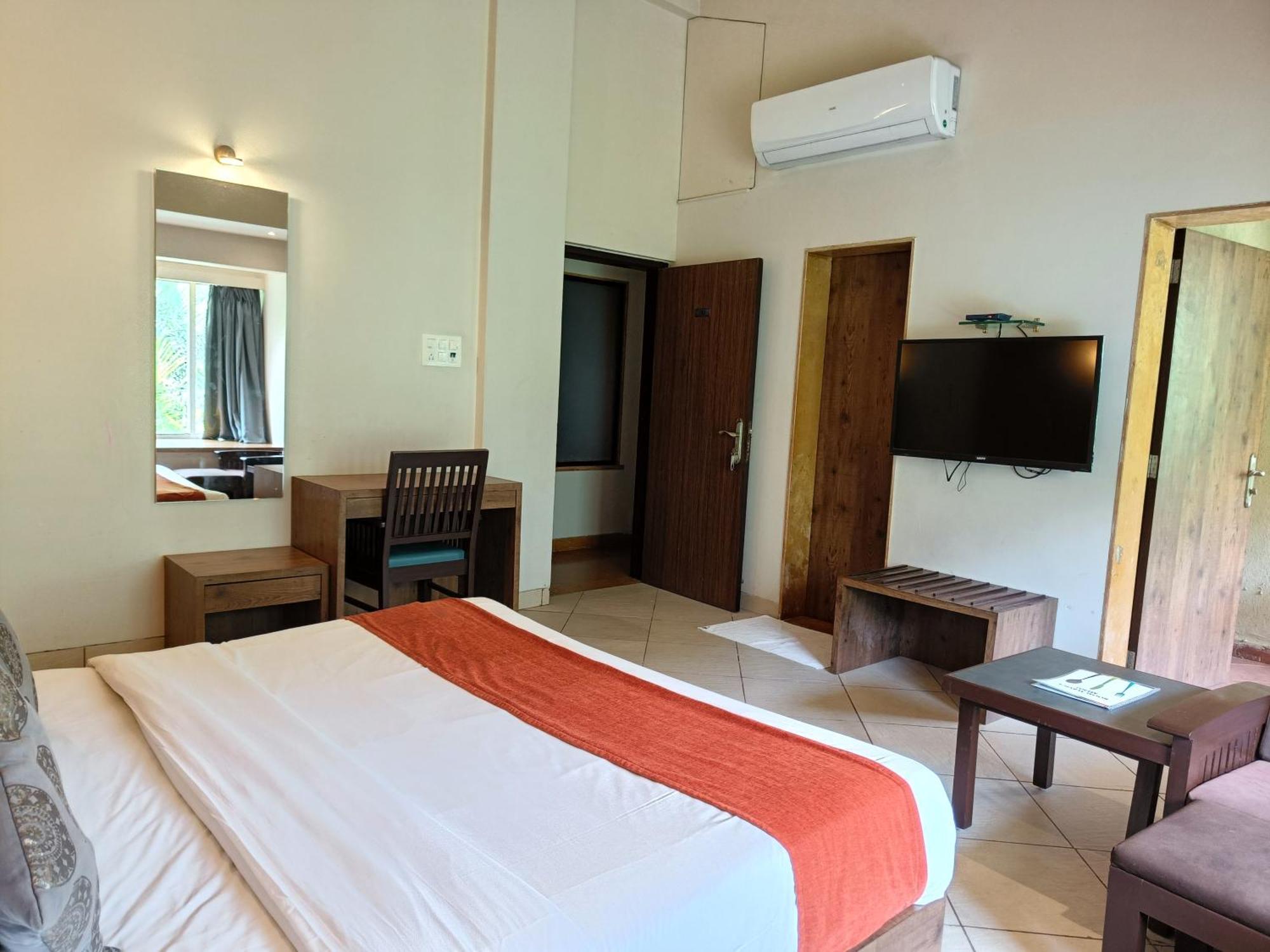 Misty Meadows, 3* Lonavala