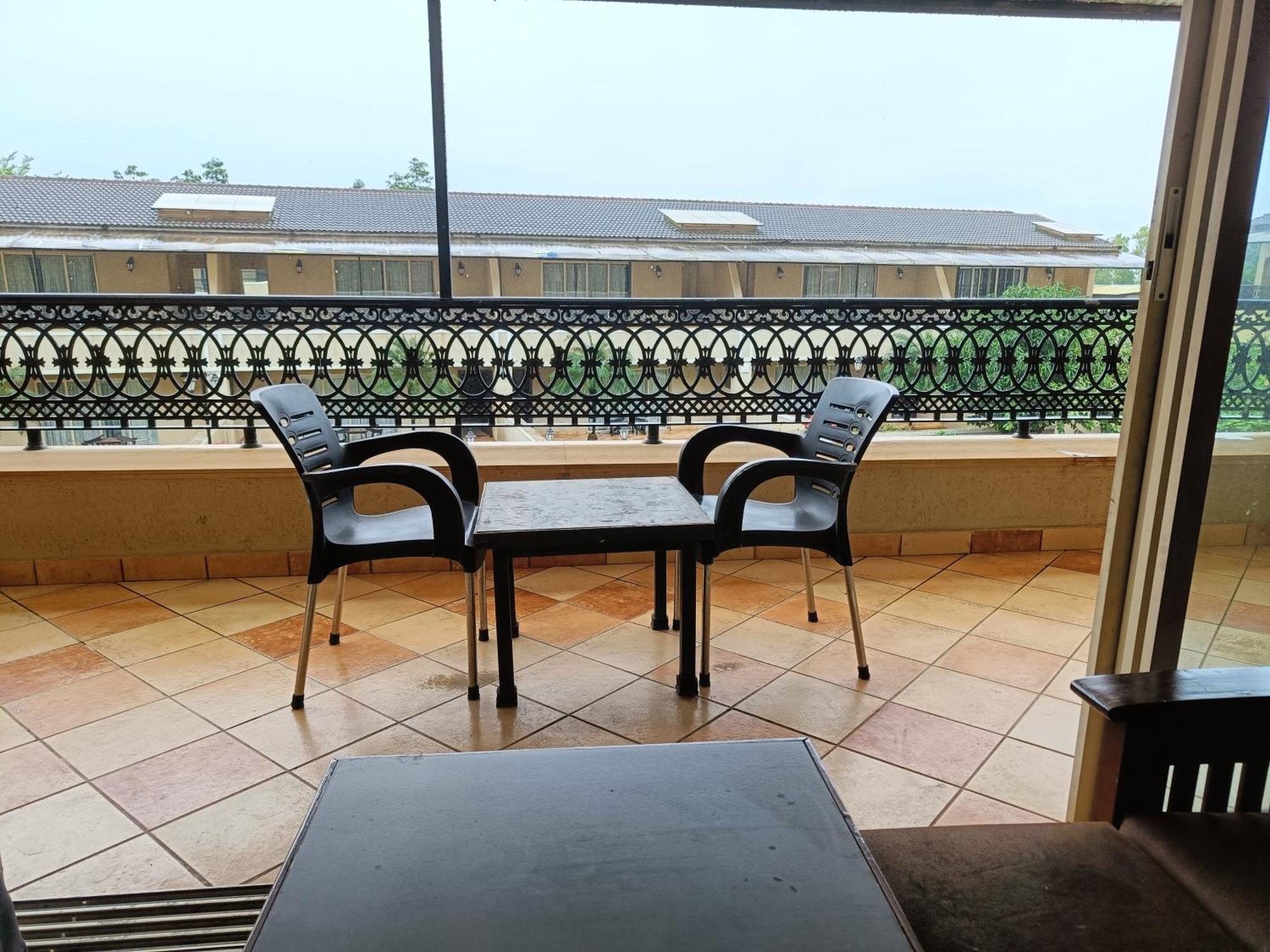Resort Misty Meadows,