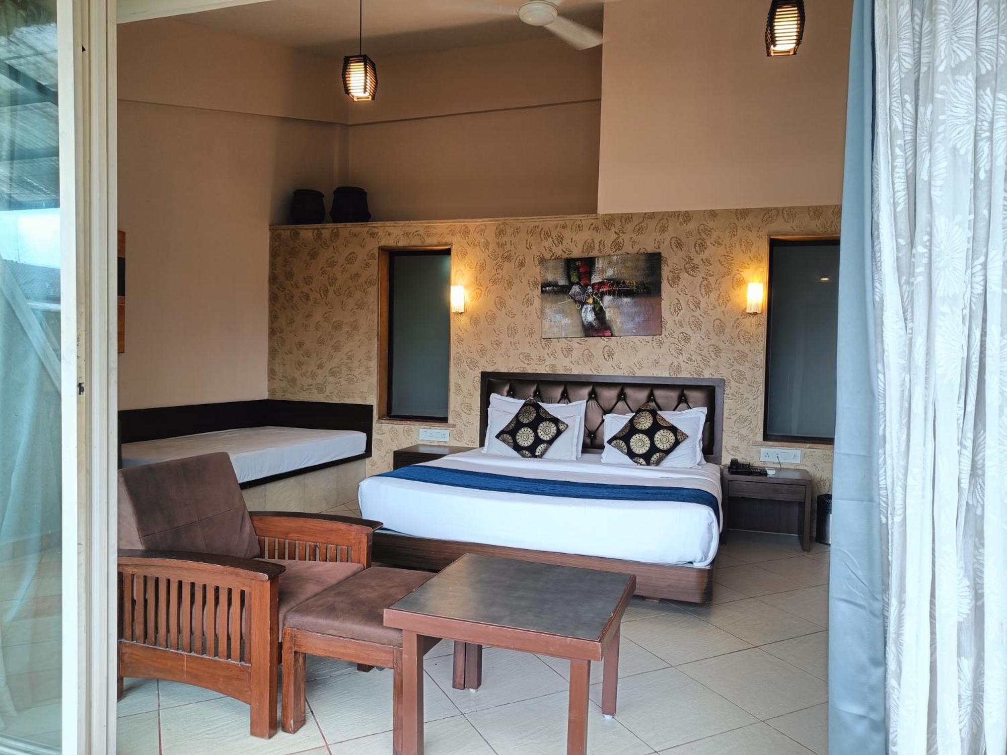Misty Meadows, Resort 3*