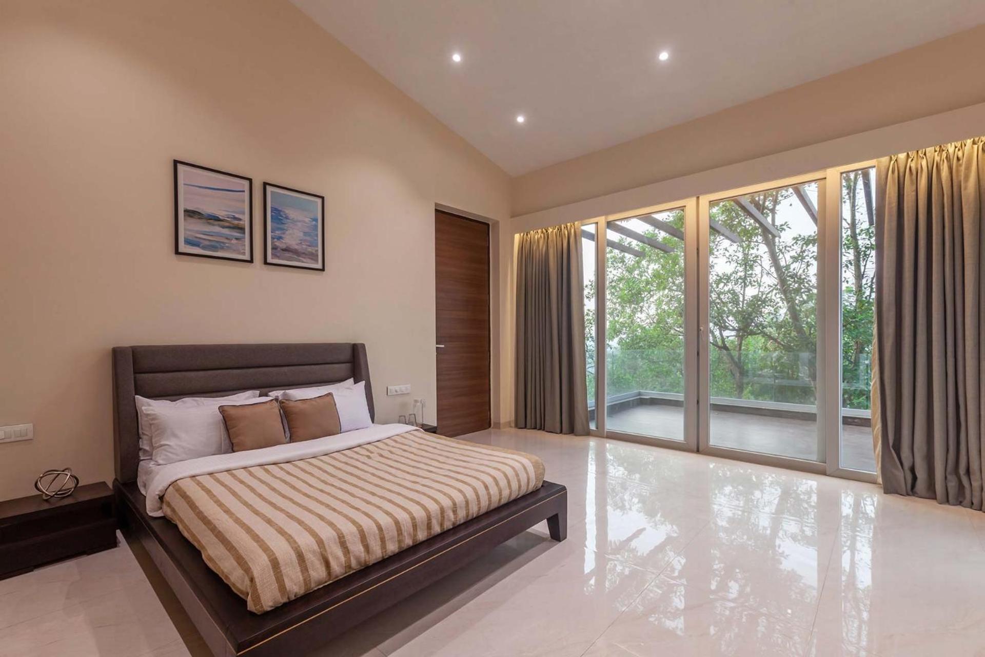 Villa Inara By Stayvista - Amidst Lush Greenery With Outdoor Swimming Pool & Indoor Games *