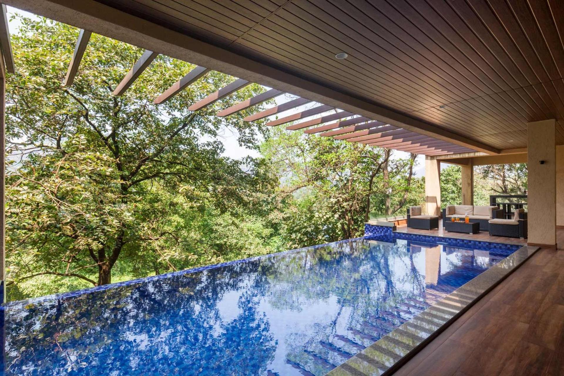 Inara By Stayvista - Amidst Lush Greenery With Outdoor Swimming Pool & Indoor Games * Lonavala