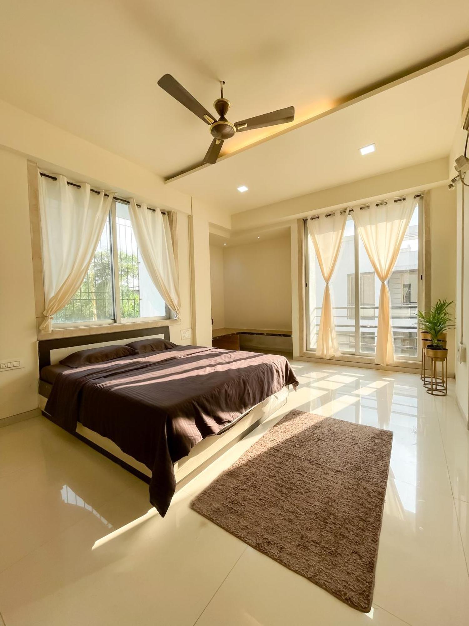 Havana By Signature Suites Gold Lonavala