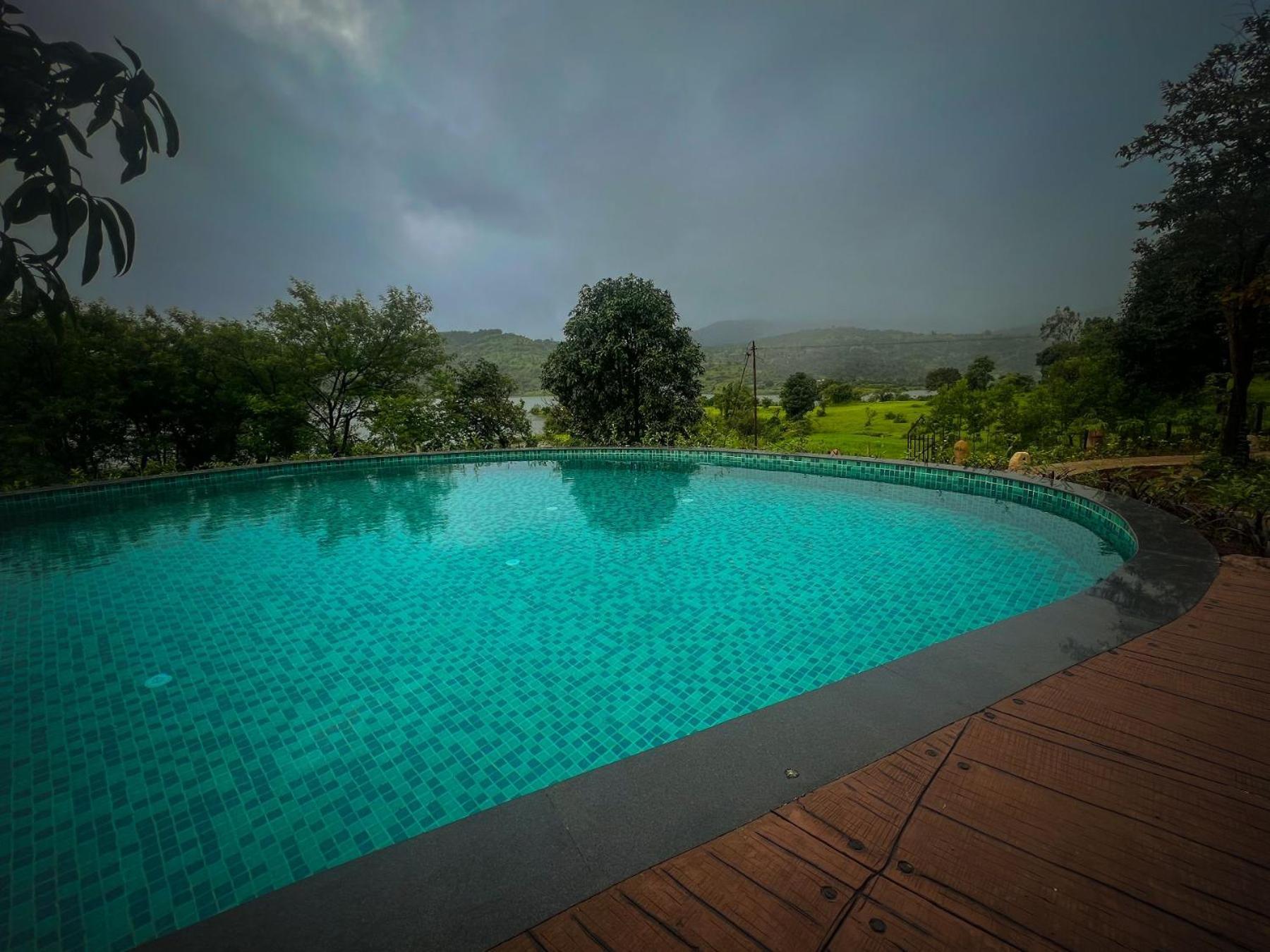 Resort Antheia Resorts, Pawna