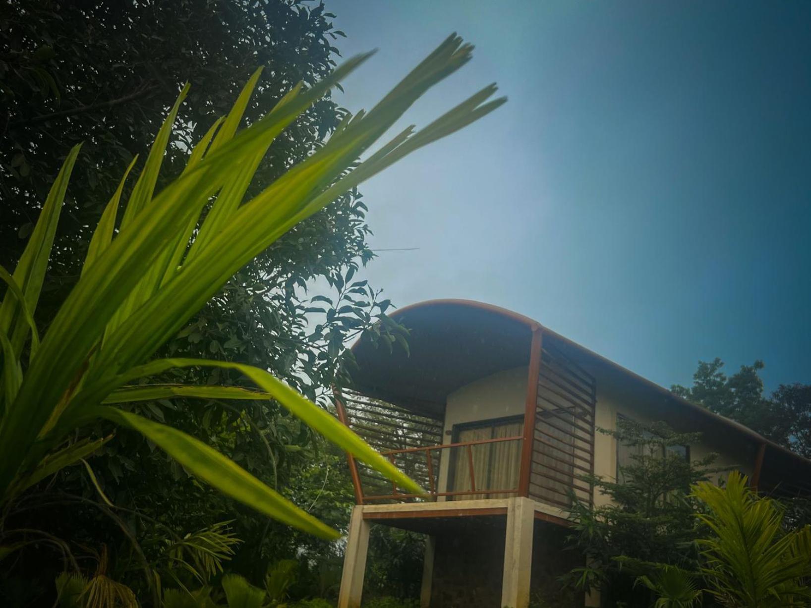 Resort Antheia Resorts, Pawna Lonavala
