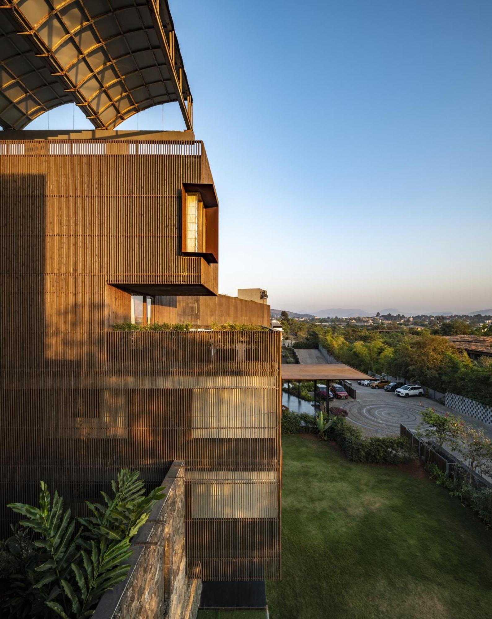 Radisson And Resort Lonavala