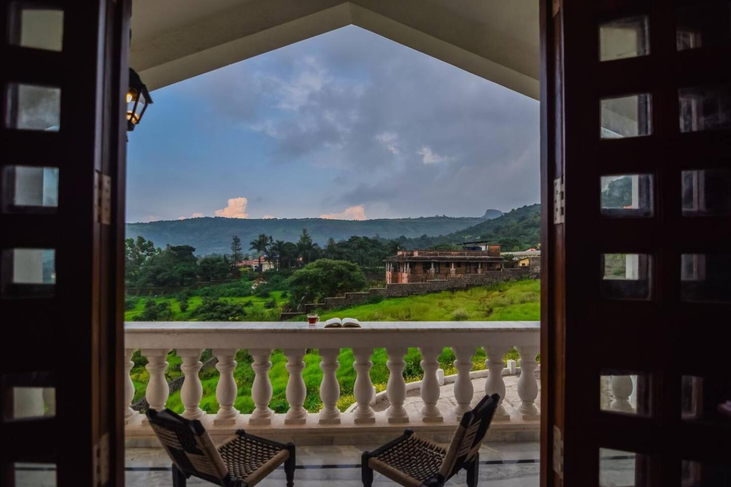 Colonial Pet Friendly 3 Bhk With Outstanding Views * Lonavala