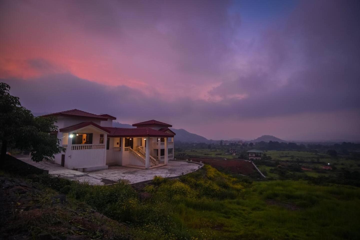Villa Colonial Pet Friendly 3 Bhk With Outstanding Views
