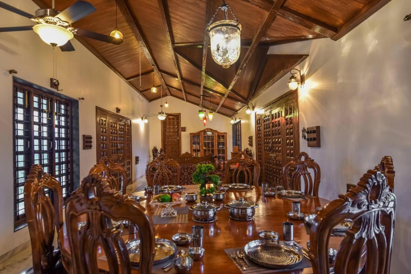 Villa Colonial Pet Friendly 3 Bhk With Outstanding Views