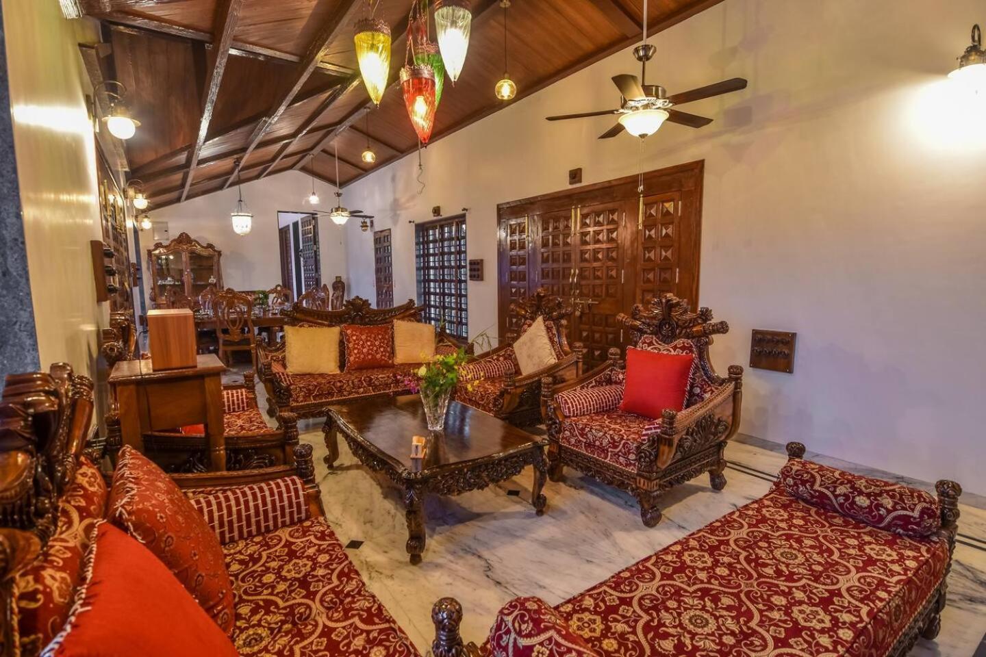 Villa Colonial Pet Friendly 3 Bhk With Outstanding Views Lonavala
