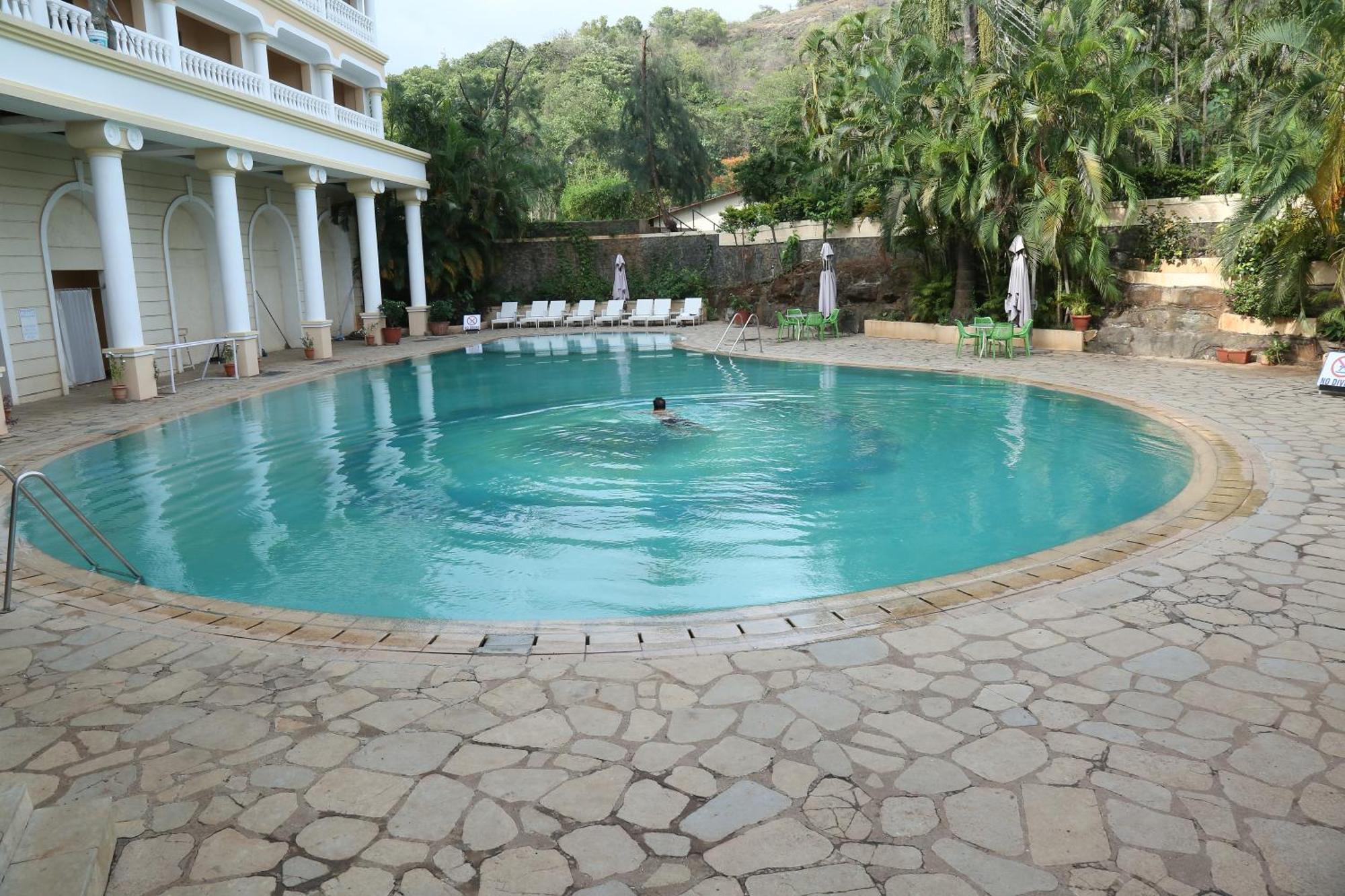 Resort The Lagoona Lonavala