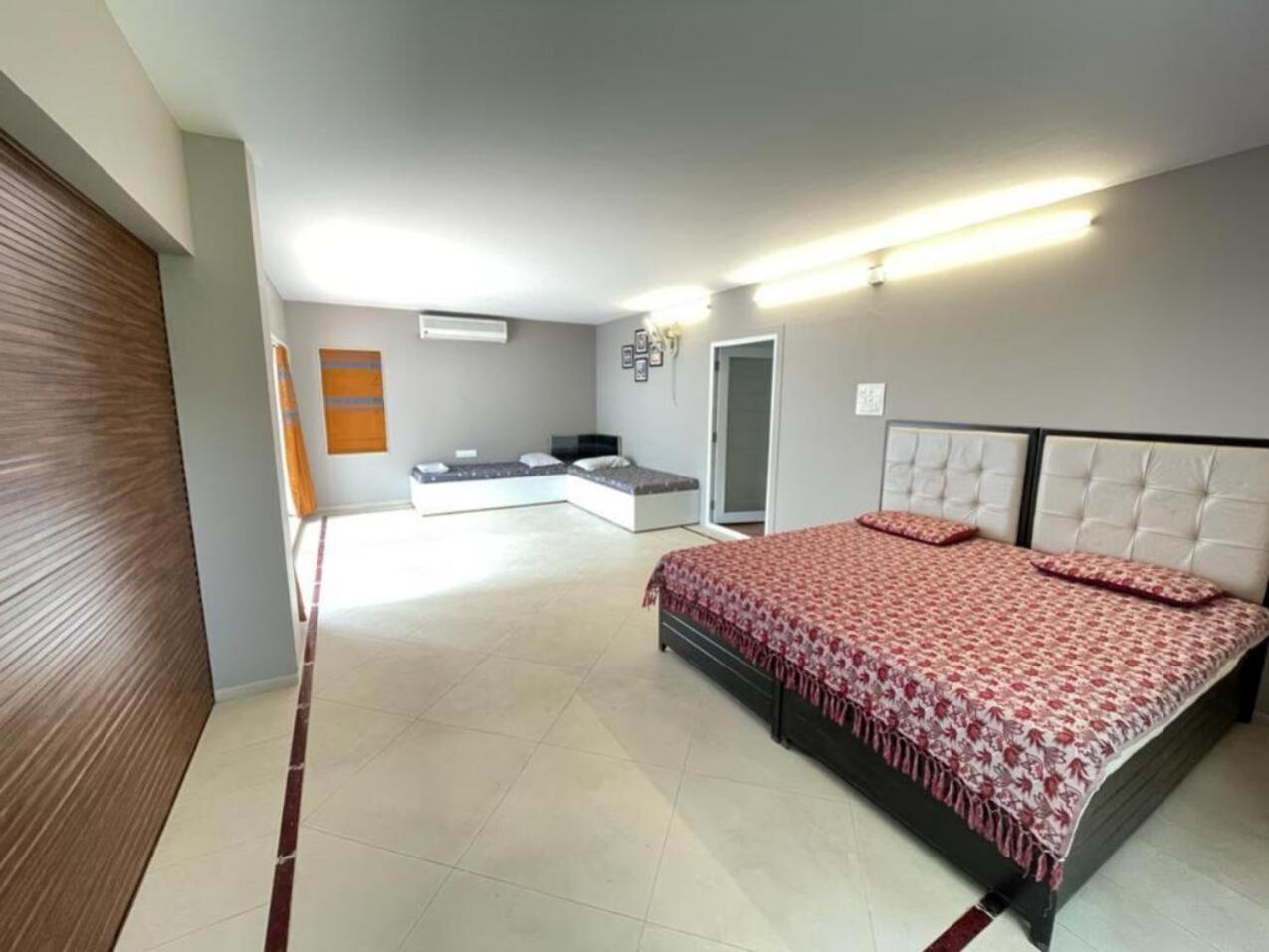 Nestle 5bhk Villa