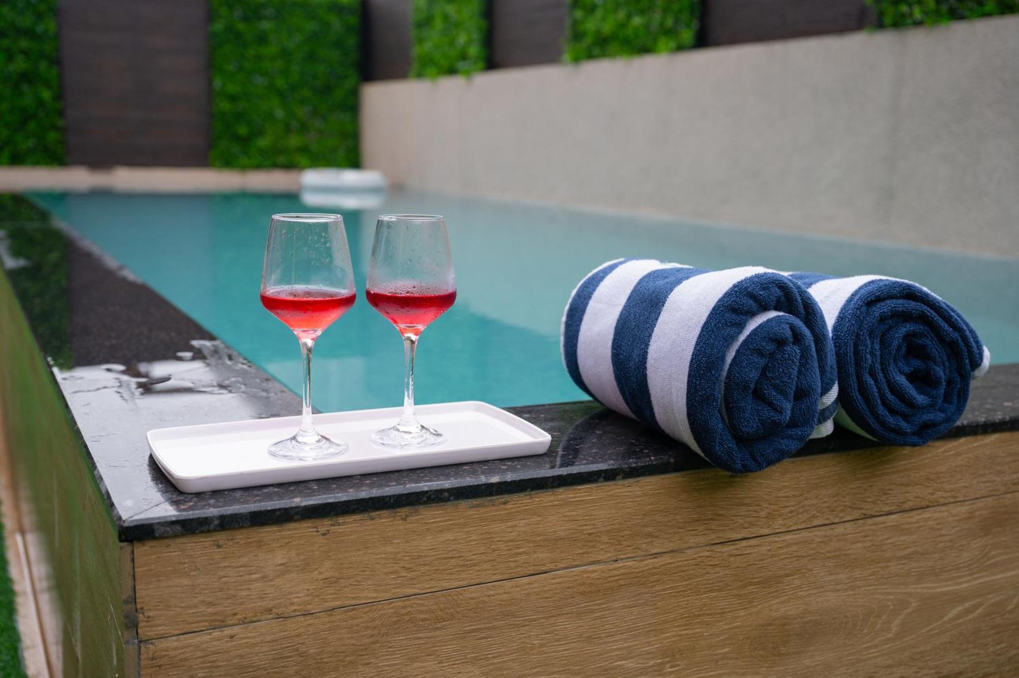 Amara 30 By Alyf, * Lonavala