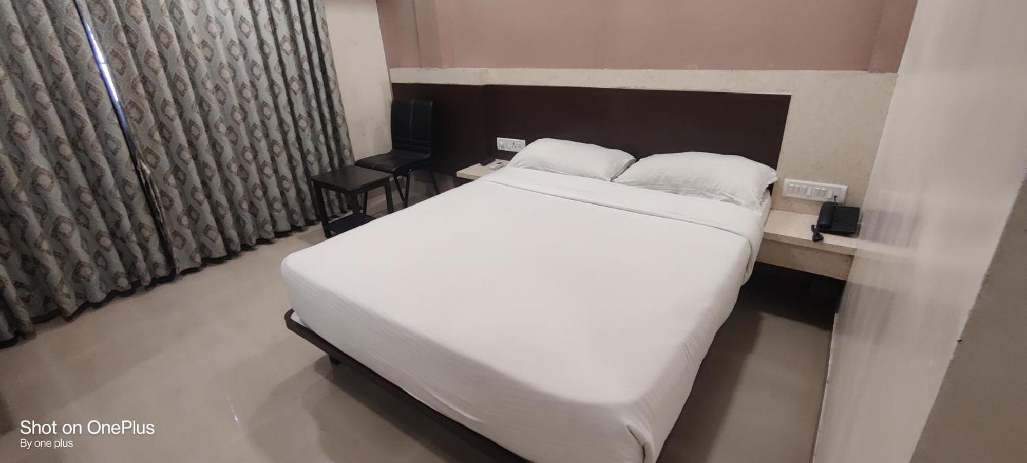 Dreamland Hotel Lonavala