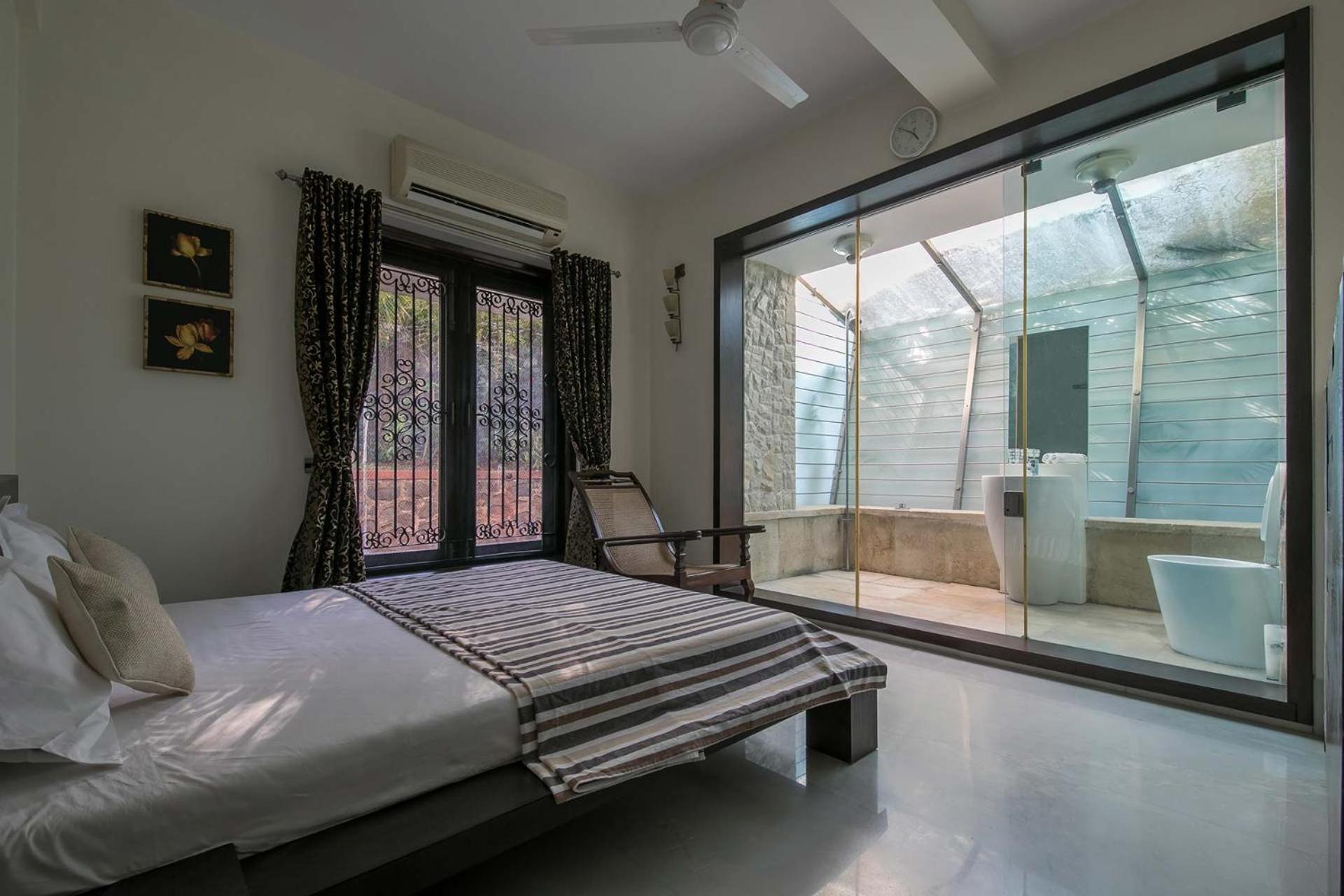 Stayvista's Shiraz - Where Fitness Meets Fun With A Gym And Pool Table Lonavala