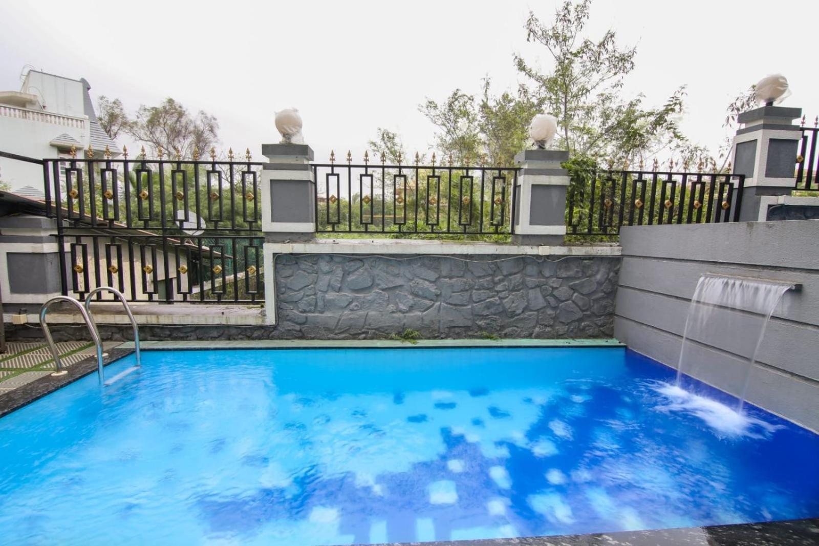 Villa Mannat Glow
