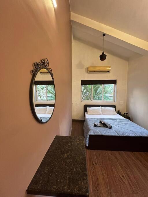 Mount Bungalows-3br Pvtpool Lawn Villa Lonavala