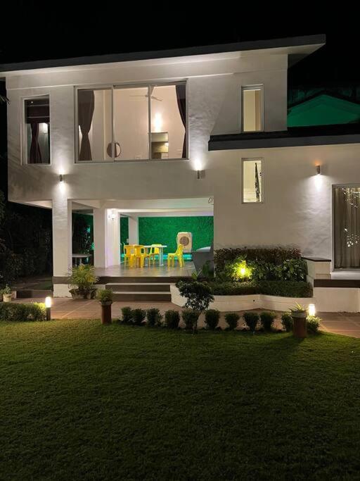 Mount Bungalows-3br Pvtpool Lawn Villa