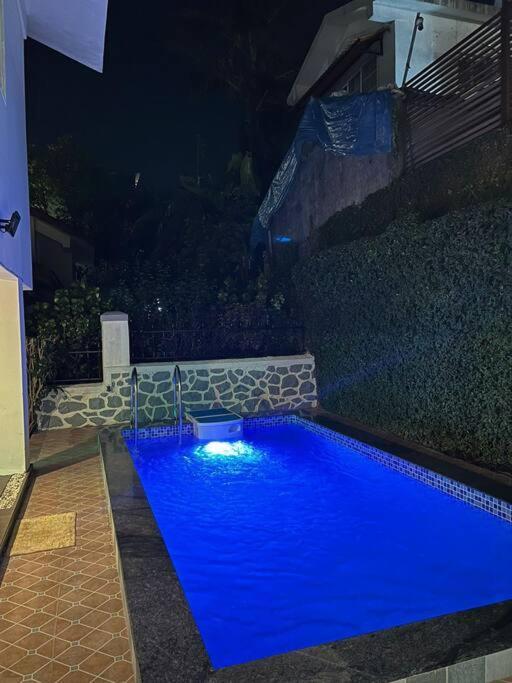Villa Mount Bungalows-3br Pvtpool Lawn *