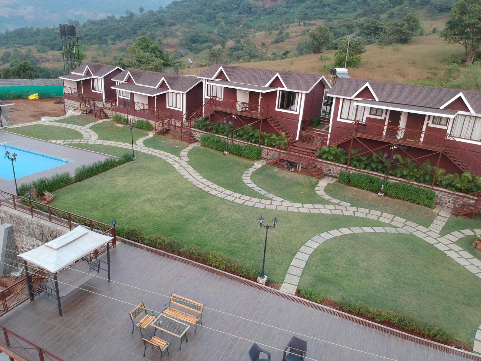 Velvet Resort-near Pawna Resort 3*