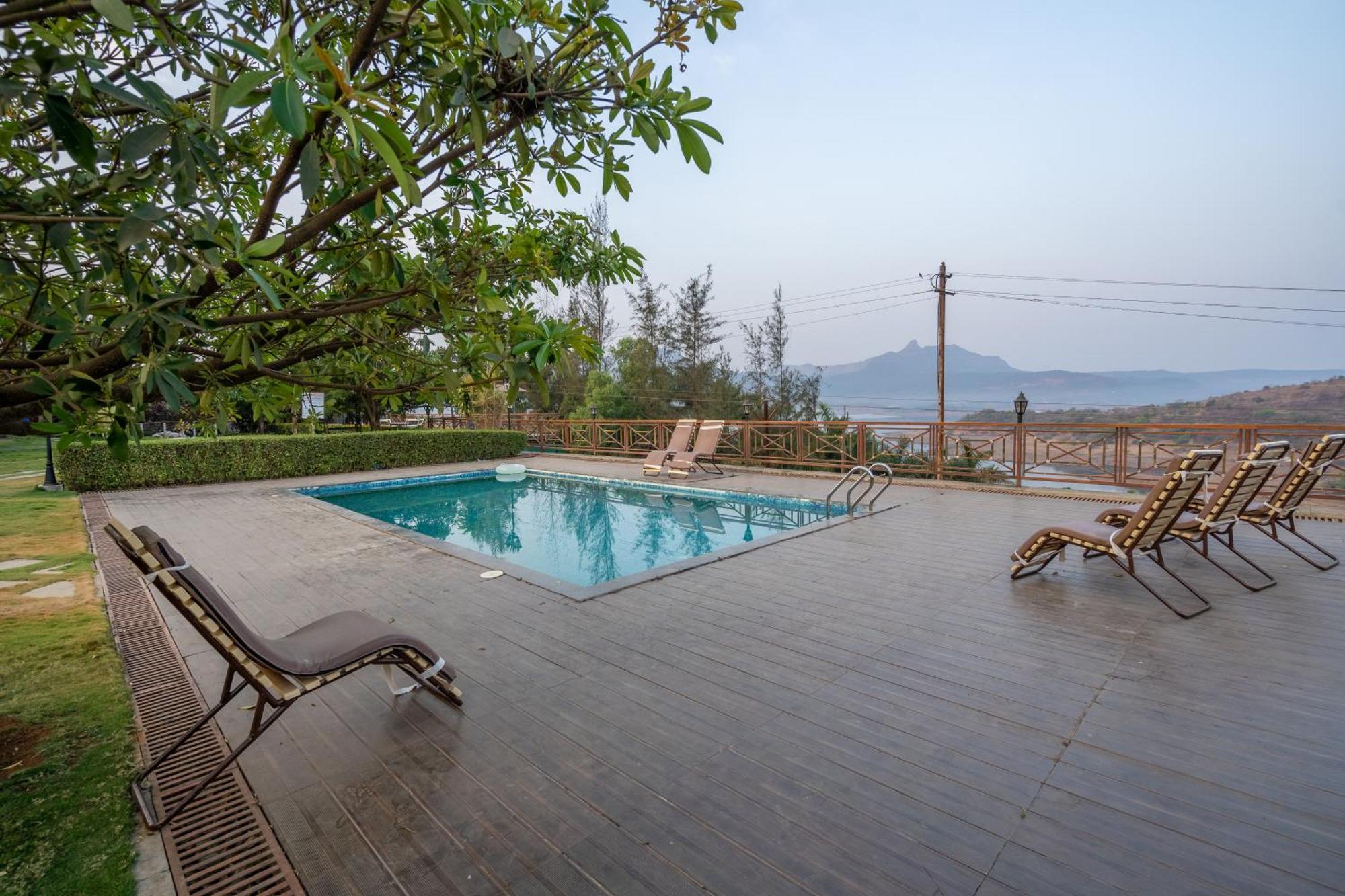 Velvet Resort-near Pawna 3*