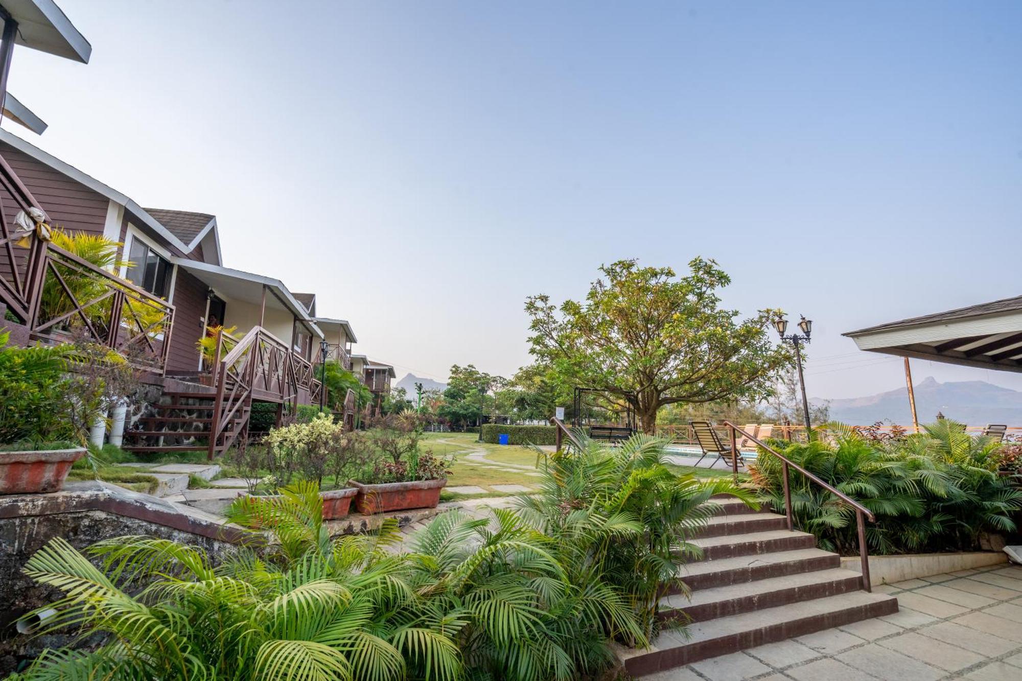 Velvet Resort-near Pawna