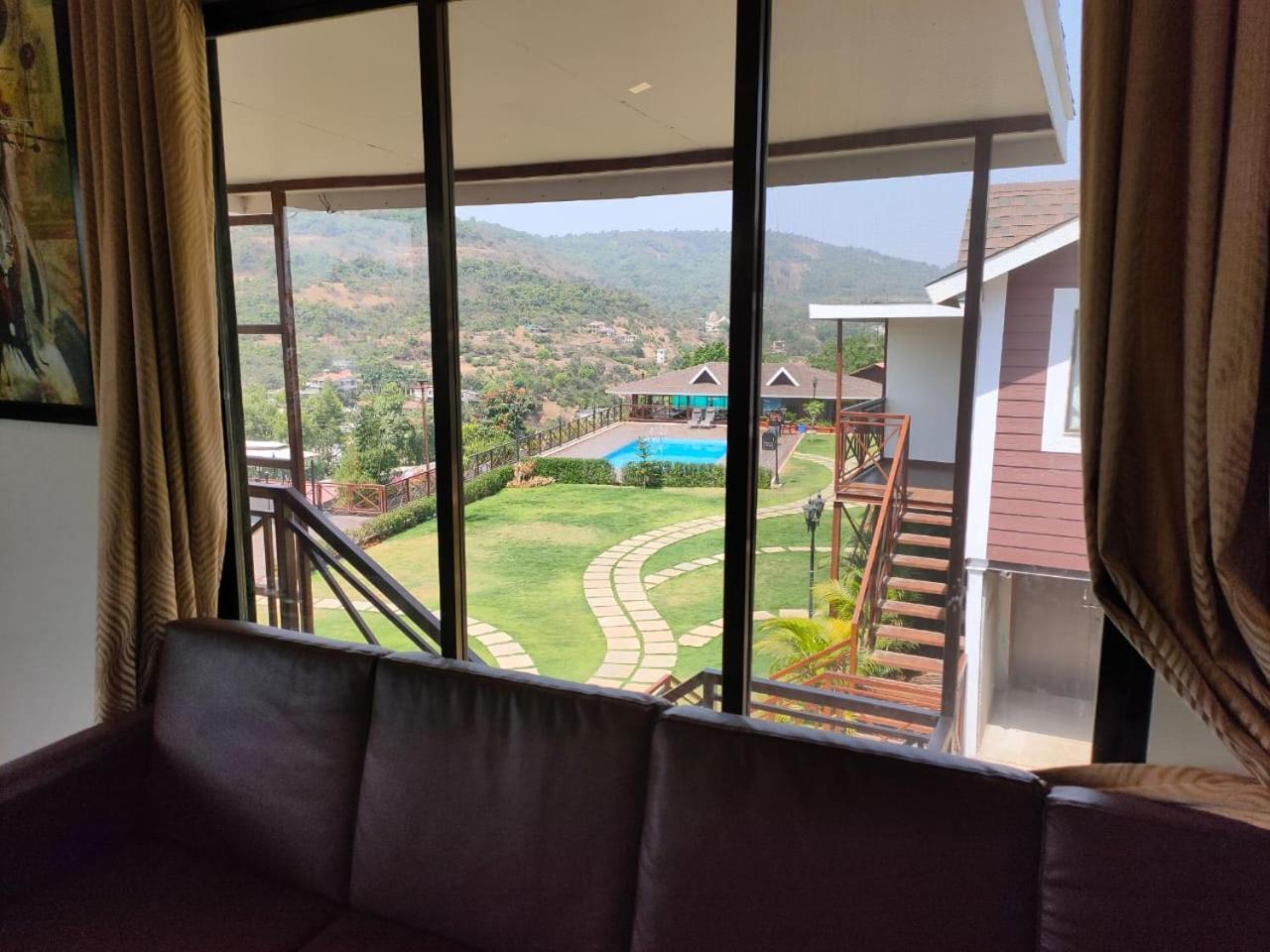 Velvet Resort-near Pawna