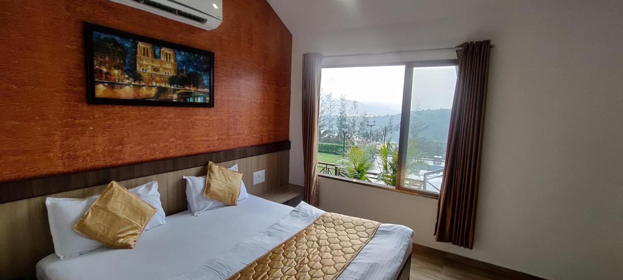 Velvet Resort-near Pawna Resort