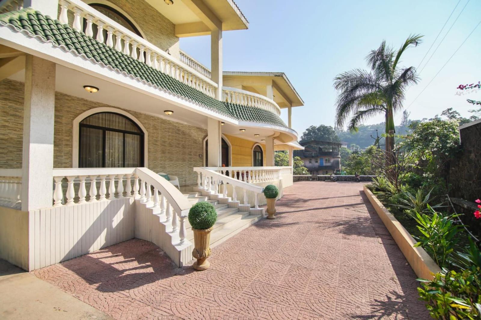 Villa Emperor *