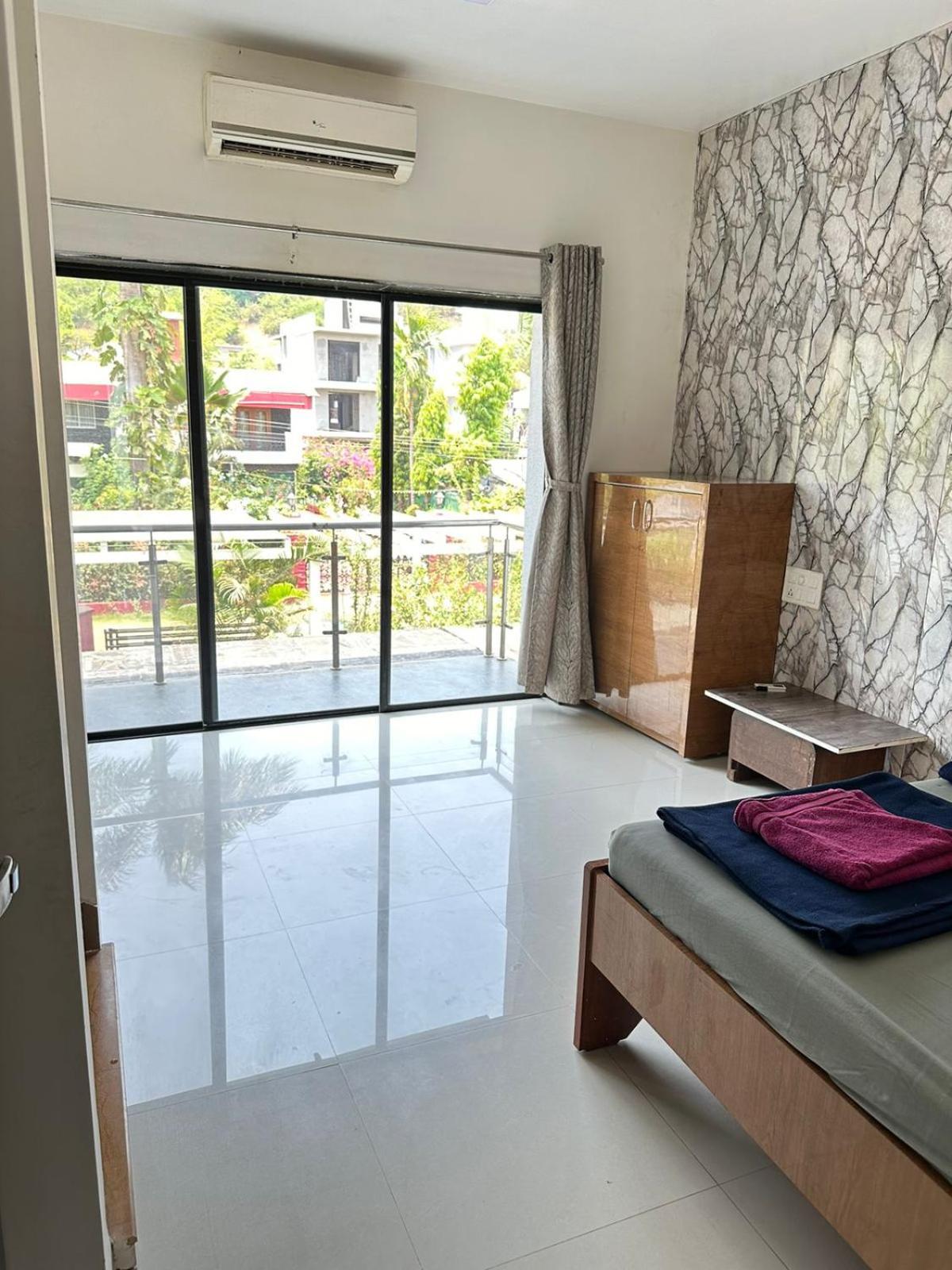 Holiday home Hempriya - 3bhk Wit A Private Pool *