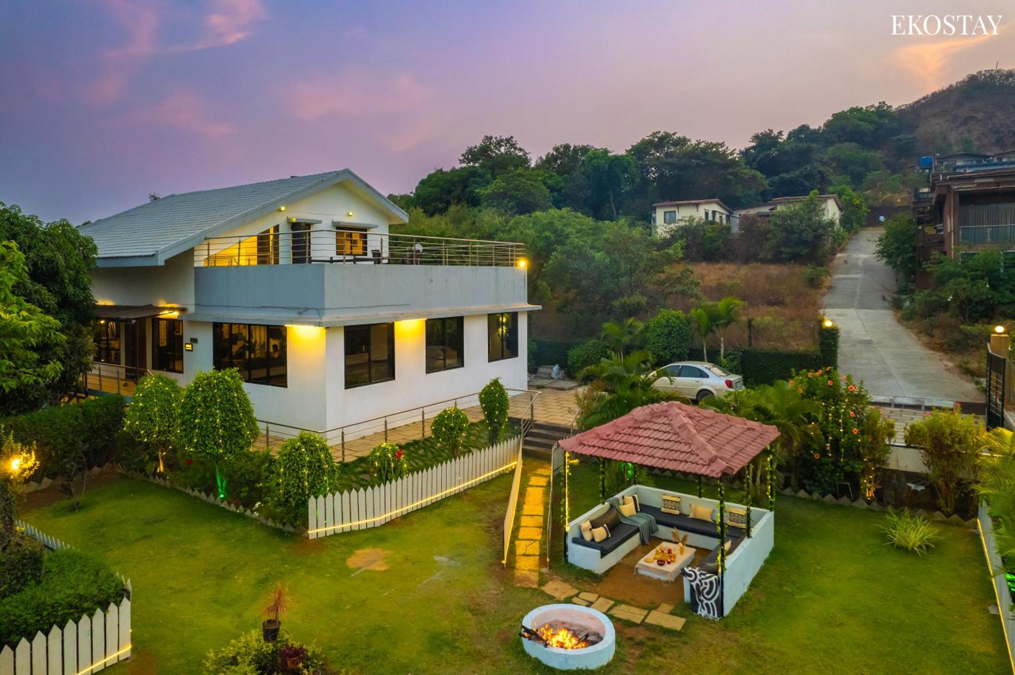 Ekostay Kingfisher I Indoor Pool I Cloud 9 Villa Lonavala