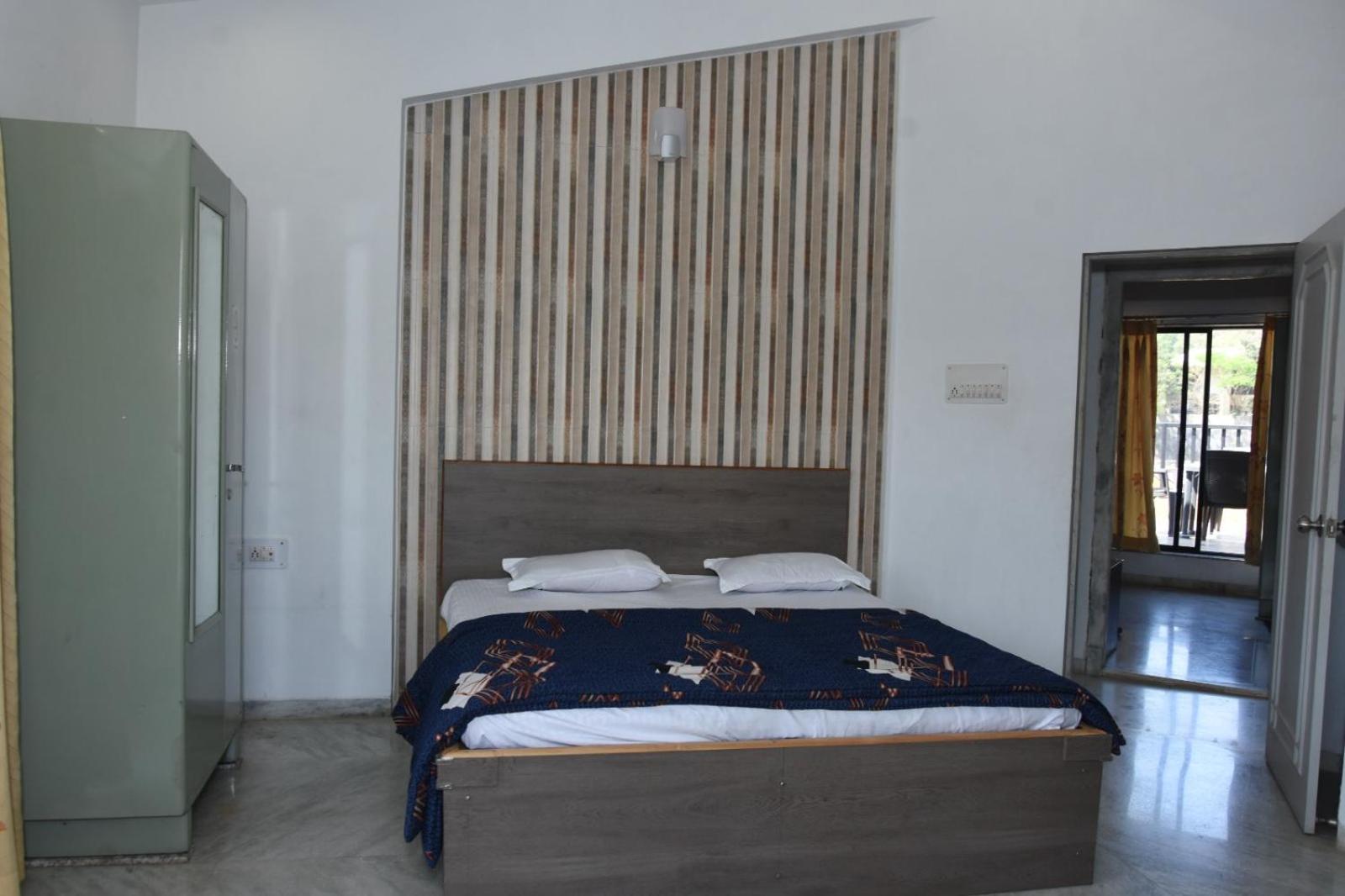 Upper Deck Villa